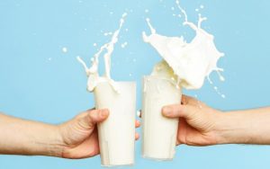شیر یک لیتری کم چرب 1.5% چربی اسکوئر میهن
